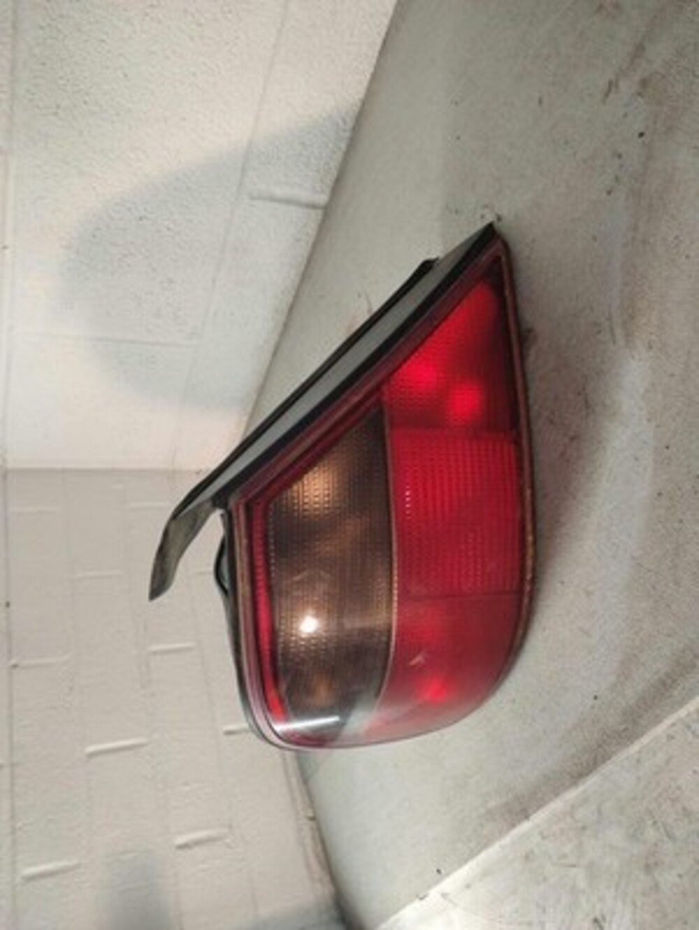 BMW E46 3-Series Sedan Passenger Tail Light